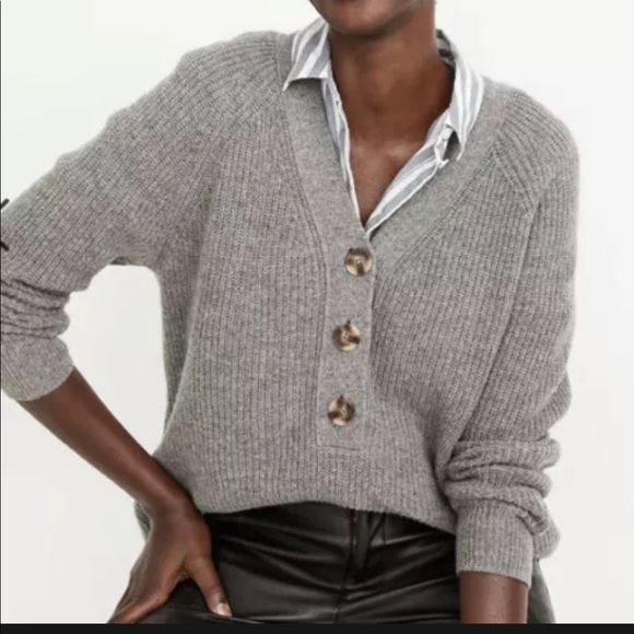 Madewell Sweaters - MADEWELL Lyle Rib Henley gray Sweater MA741, size Medium, NWOT